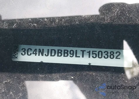 2020 Jeep Compass Latitude 4X4 from USA, damaged, VIN 3C4NJDBB9LT150382